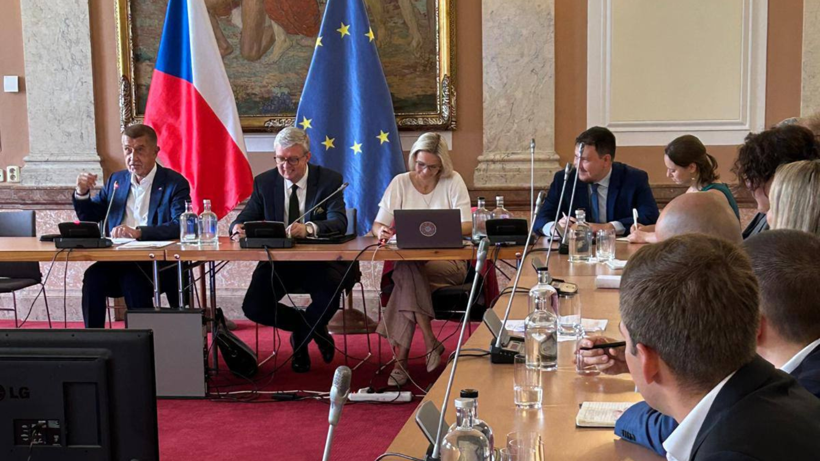 Jednání za účasti zástupců UKRCHAM, českých institucí a firem